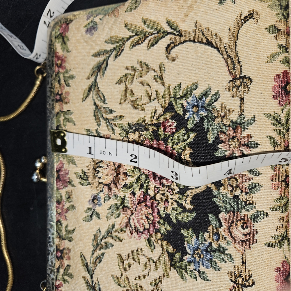 Floral Tapestry Handbag - Picture 6 of 6